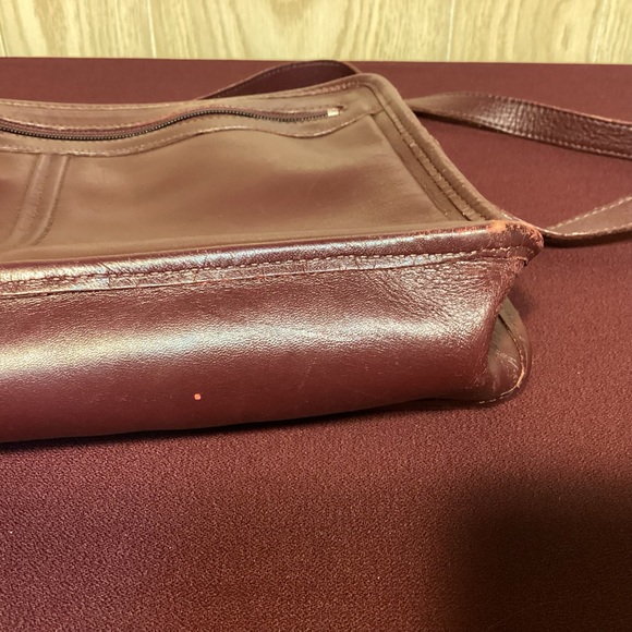 Vintage Phillippe Burgundy shoulder bag purse - Picture 7 of 13